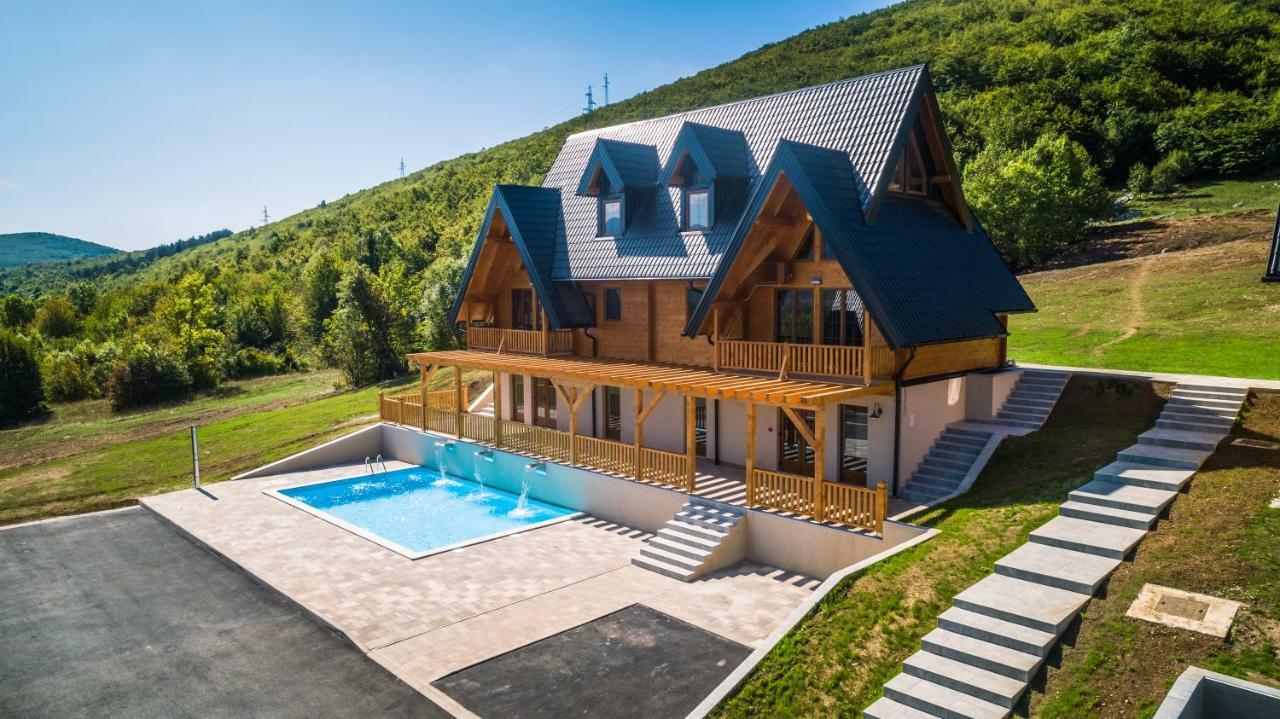 Wooden Houses Macola Ξενοδοχείο Korenica Εξωτερικό φωτογραφία