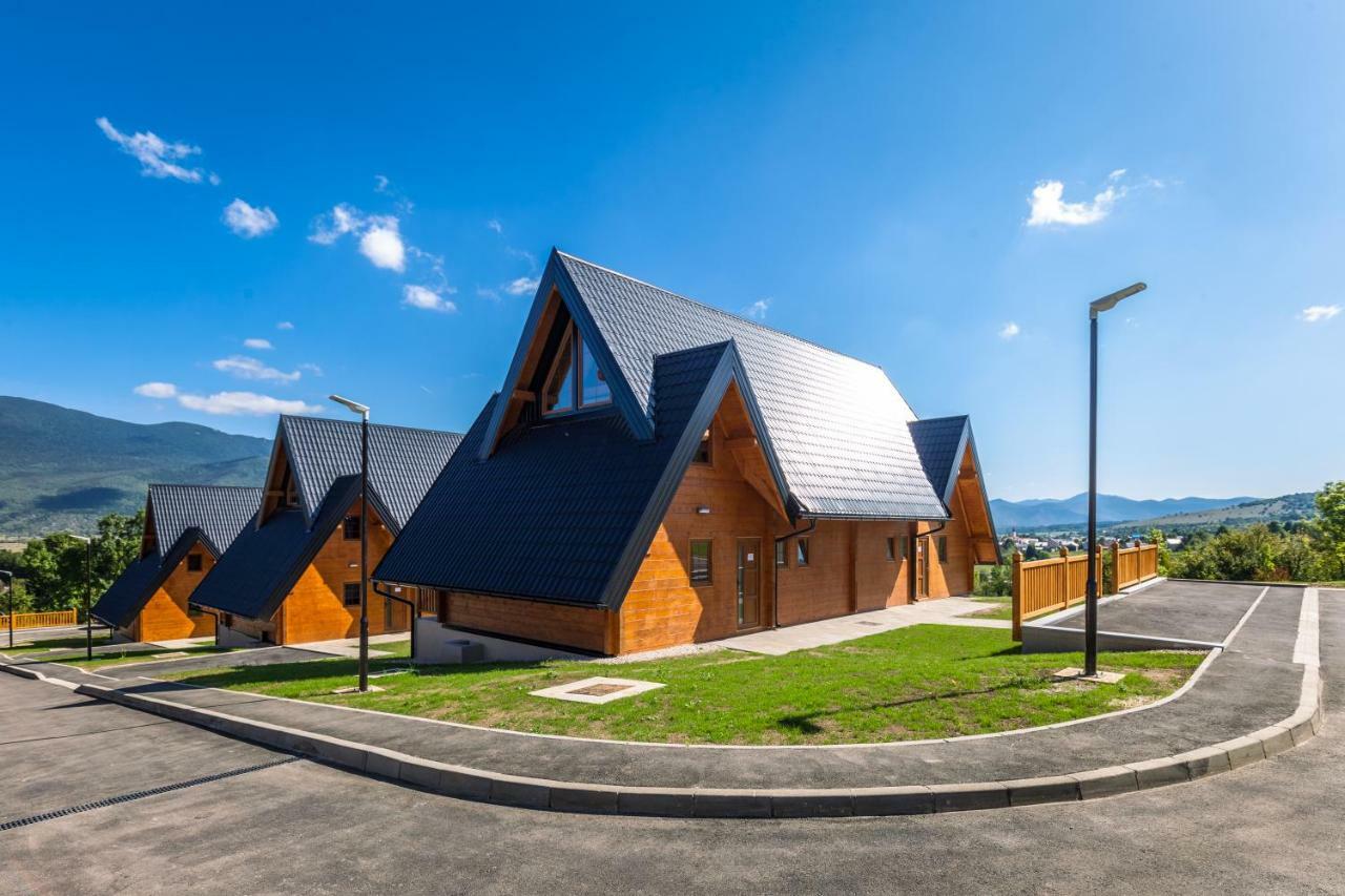 Wooden Houses Macola Ξενοδοχείο Korenica Εξωτερικό φωτογραφία