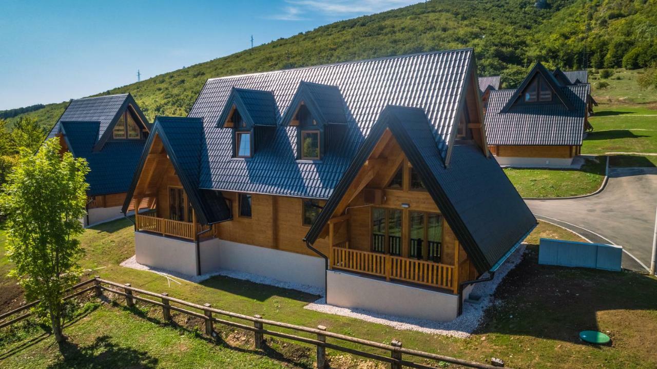 Wooden Houses Macola Ξενοδοχείο Korenica Εξωτερικό φωτογραφία