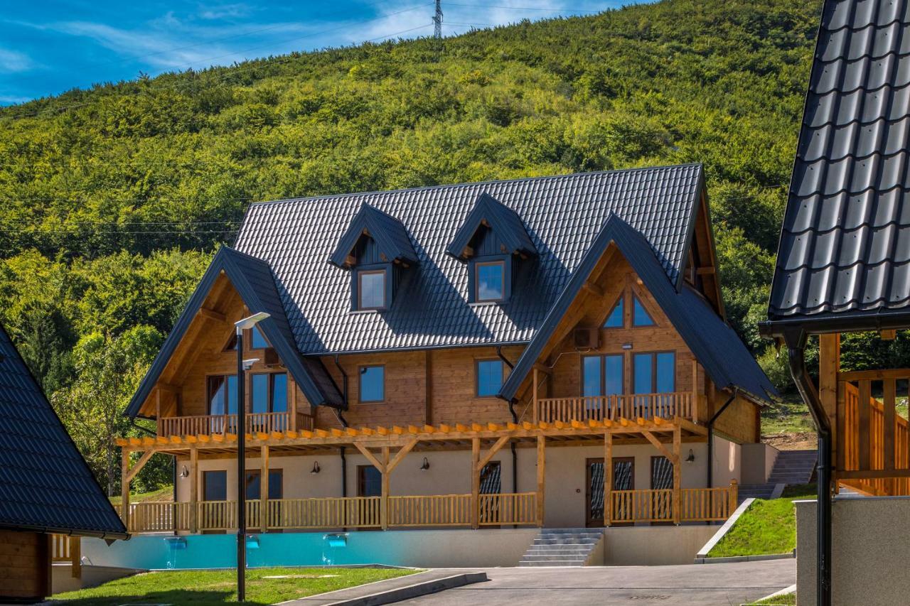 Wooden Houses Macola Ξενοδοχείο Korenica Εξωτερικό φωτογραφία