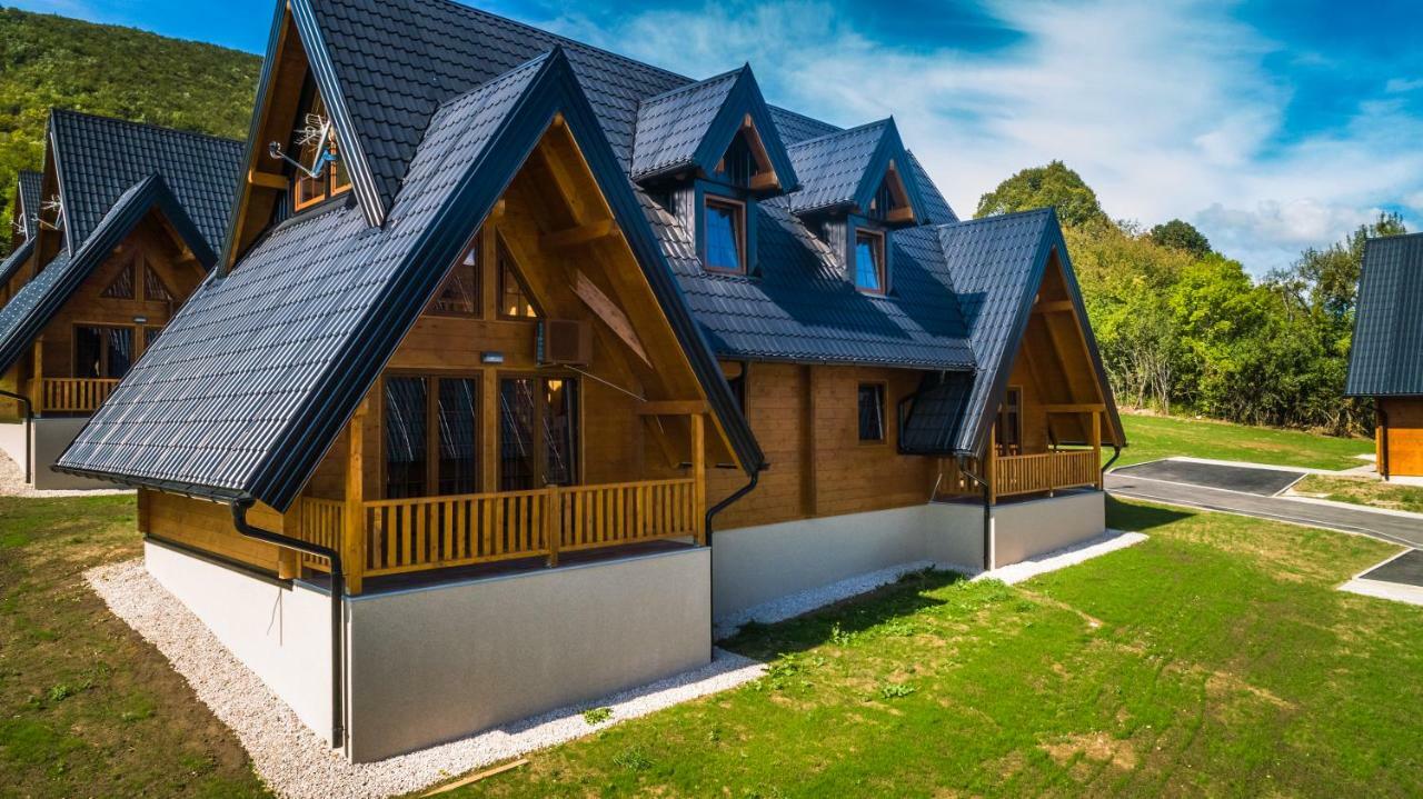 Wooden Houses Macola Ξενοδοχείο Korenica Εξωτερικό φωτογραφία