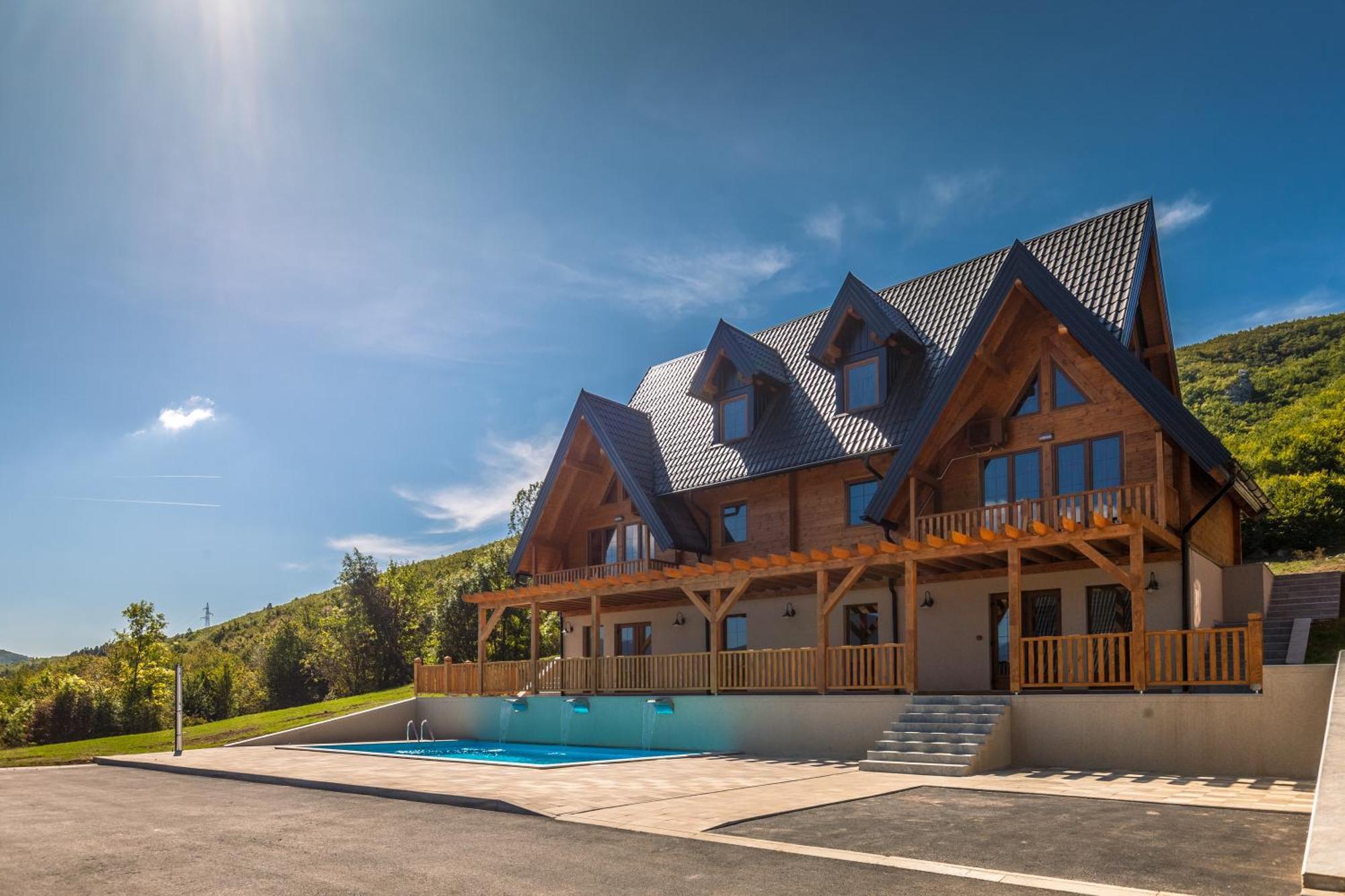 Wooden Houses Macola Ξενοδοχείο Korenica Εξωτερικό φωτογραφία