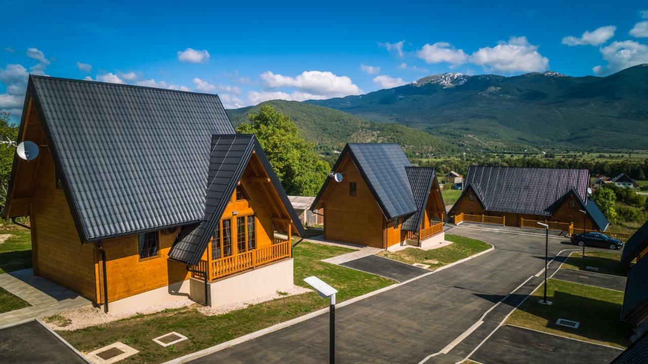 Wooden Houses Macola Ξενοδοχείο Korenica Εξωτερικό φωτογραφία